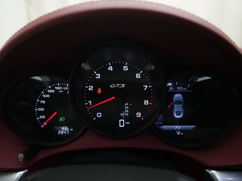 Certified 2025 Porsche 718 Cayman GTS RWD image 20