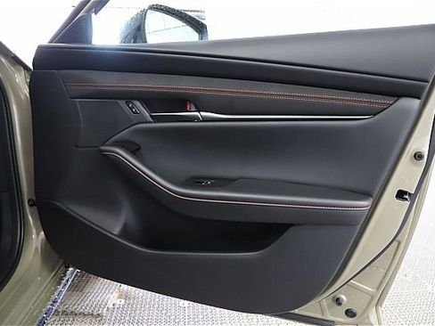 Used 2025 MAZDA MAZDA3 Carbon image 15