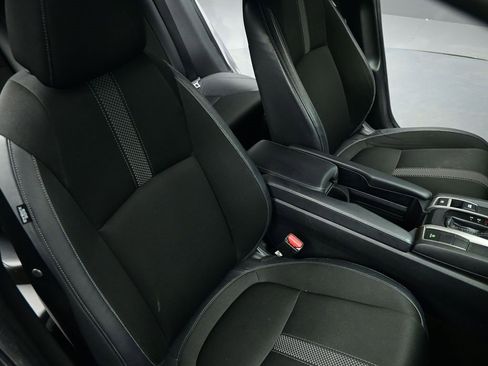 Used 2021 Honda Civic Sport image 29