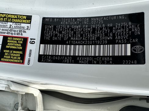 Used 2025 Toyota Camry LE FWD image 34