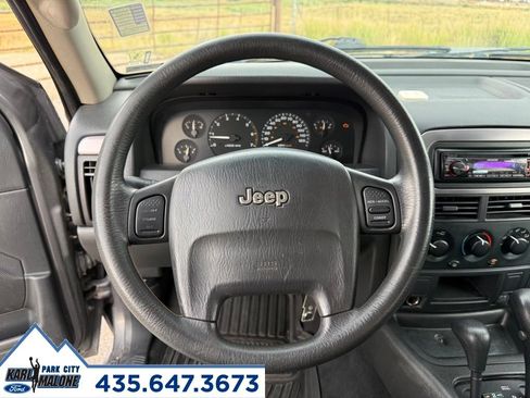 Used 2004 Jeep Grand Cherokee Laredo w/ Convenience Group AWD/4WD image 16