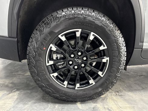 Used 2026 Chevrolet Traverse Z71 w/ LPO, Floor Liner Package image 30