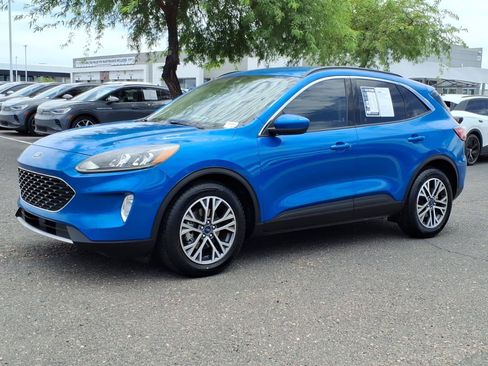 Used 2020 Ford Escape SEL FWD image 3