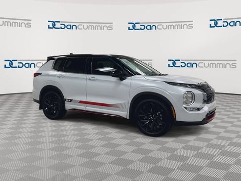 Used 2024 Mitsubishi Outlander Ralliart AWD/4WD image 2