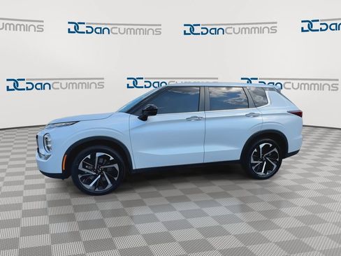 Used 2024 Mitsubishi Outlander SE FWD image 5