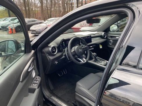 New 2024 Alfa Romeo Tonale Ti AWD/4WD image 19