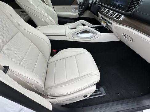 New 2026 Mercedes-Benz GLE 450e 4MATIC image 15