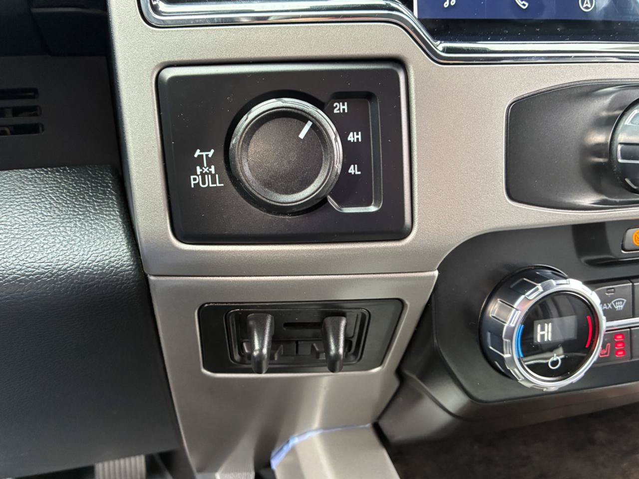 Used 2022 Ford F250 4x4 Crew Cab Super Duty image 30