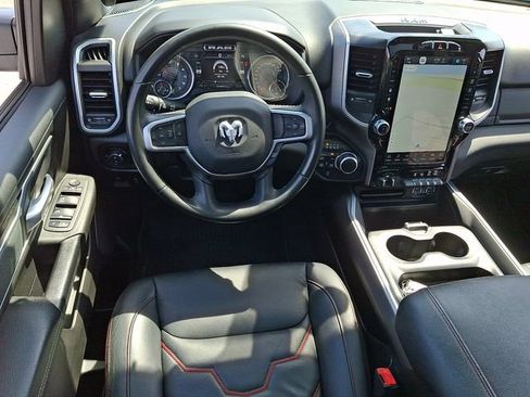 Used 2022 RAM 1500 Big Horn AWD/4WD image 11