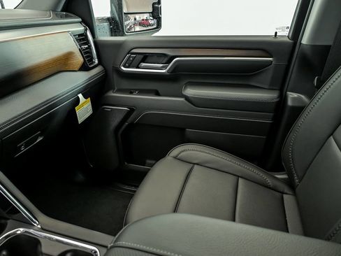 New 2026 GMC Sierra 2500 Denali w/ Denali Reserve Package AWD/4WD image 19