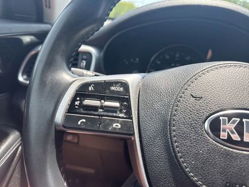 Used 2019 Kia Sorento EX FWD image 21
