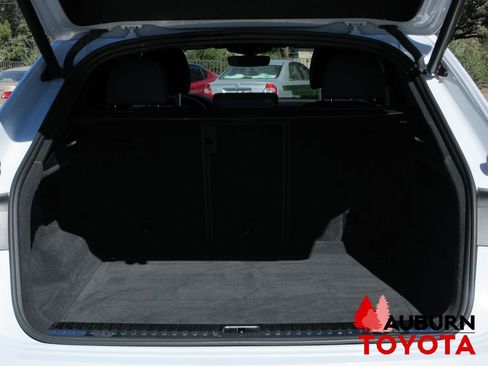 Used 2022 Audi Q8 Premium Plus image 6