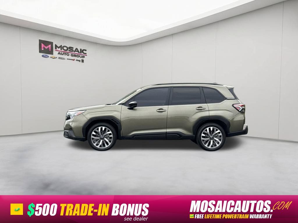 Used 2025 Subaru Forester Touring AWD/4WD image 4