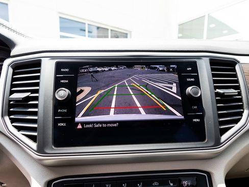 Used 2021 Volkswagen Atlas SE w/ Panoramic Sunroof Package FWD image 29