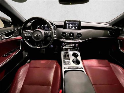 Used 2018 Kia Stinger GT1 RWD image 16