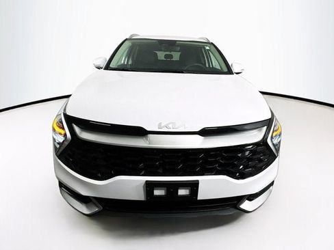 Used 2025 Kia Sportage EX AWD/4WD image 2