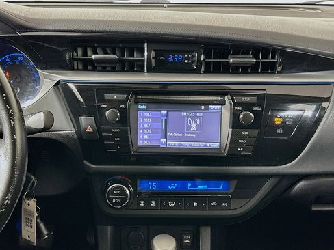 Used 2014 Toyota Corolla S image 22