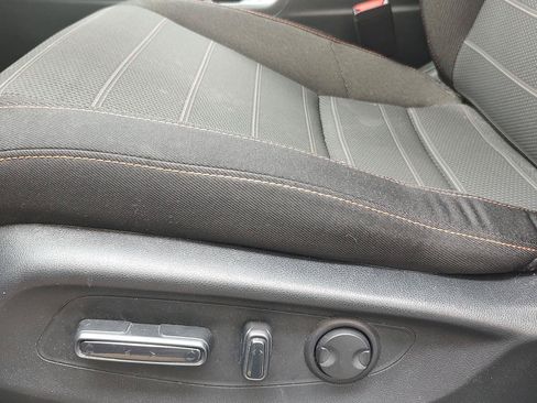 Used 2025 Honda CR-V Sport image 3