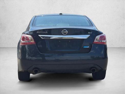 Used 2013 Nissan Altima 2.5 SV FWD image 6