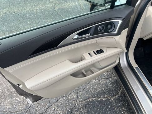 Certified 2020 Lincoln MKZ Reserve w/ Elements Package FWD image 14