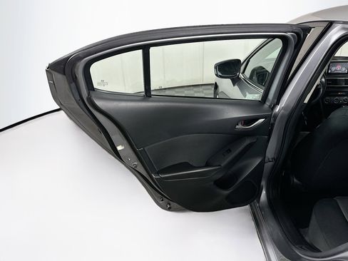 Used 2016 MAZDA MAZDA3 i Sport w/ Preferred Equipment Package image 24