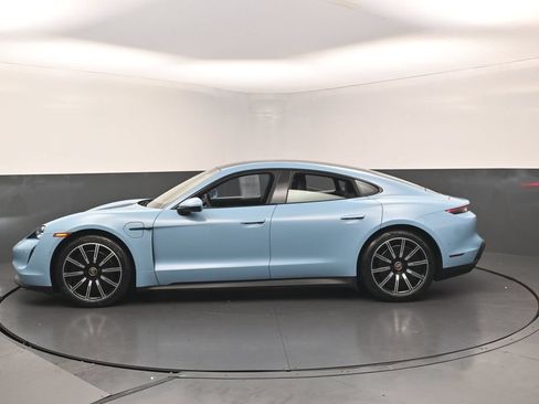 Used 2021 Porsche Taycan RWD image 3