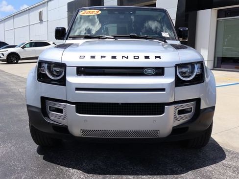 Used 2023 Land Rover Defender 110 S AWD/4WD image 2