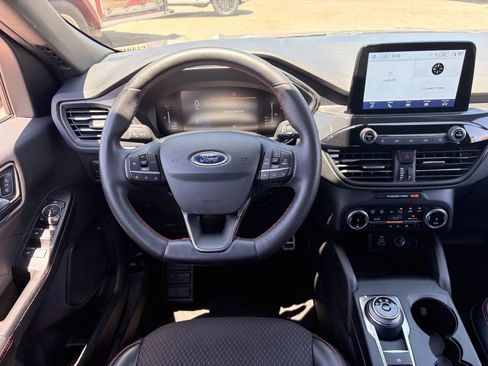 Used 2023 Ford Escape ST-Line Elite w/ Premium Technology Package AWD/4WD image 16