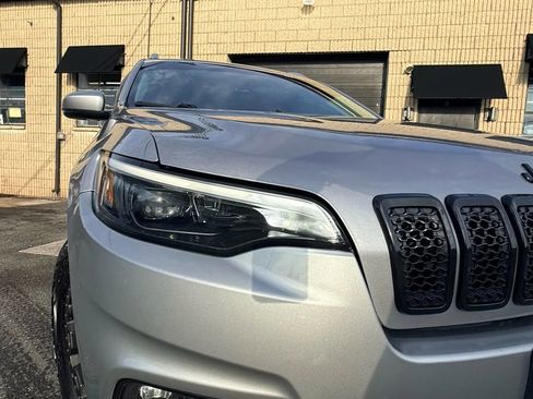 Used 2020 Jeep Cherokee Limited AWD/4WD image 10