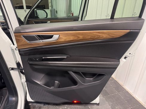 Used 2024 Volkswagen Atlas SE image 26