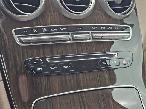 Used 2016 Mercedes-Benz GLC 300 image 19