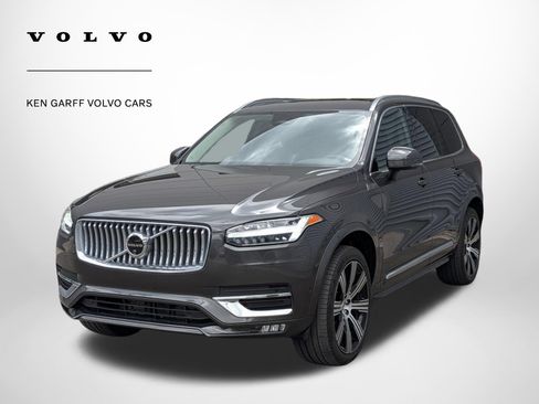 Used 2024 Volvo XC90 B5 Plus AWD/4WD image 7