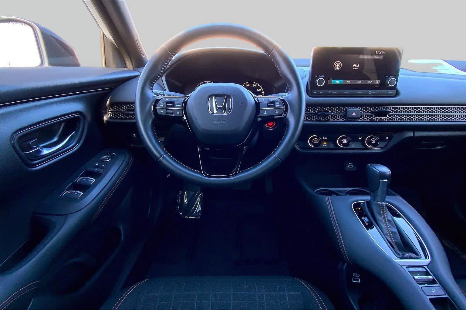 Used 2023 Honda HR-V Sport image 5
