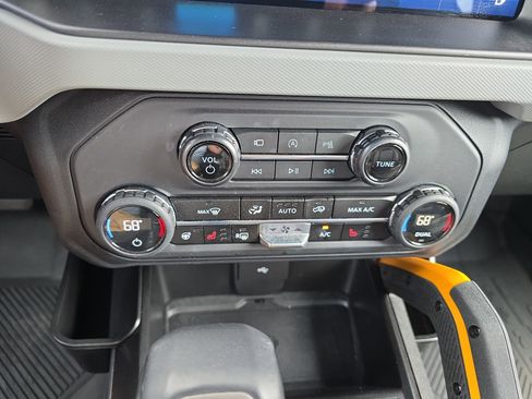 Used 2023 Ford Bronco Badlands AWD/4WD image 23