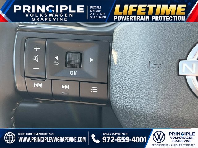 Used 2026 Nissan Rogue SV FWD image 16