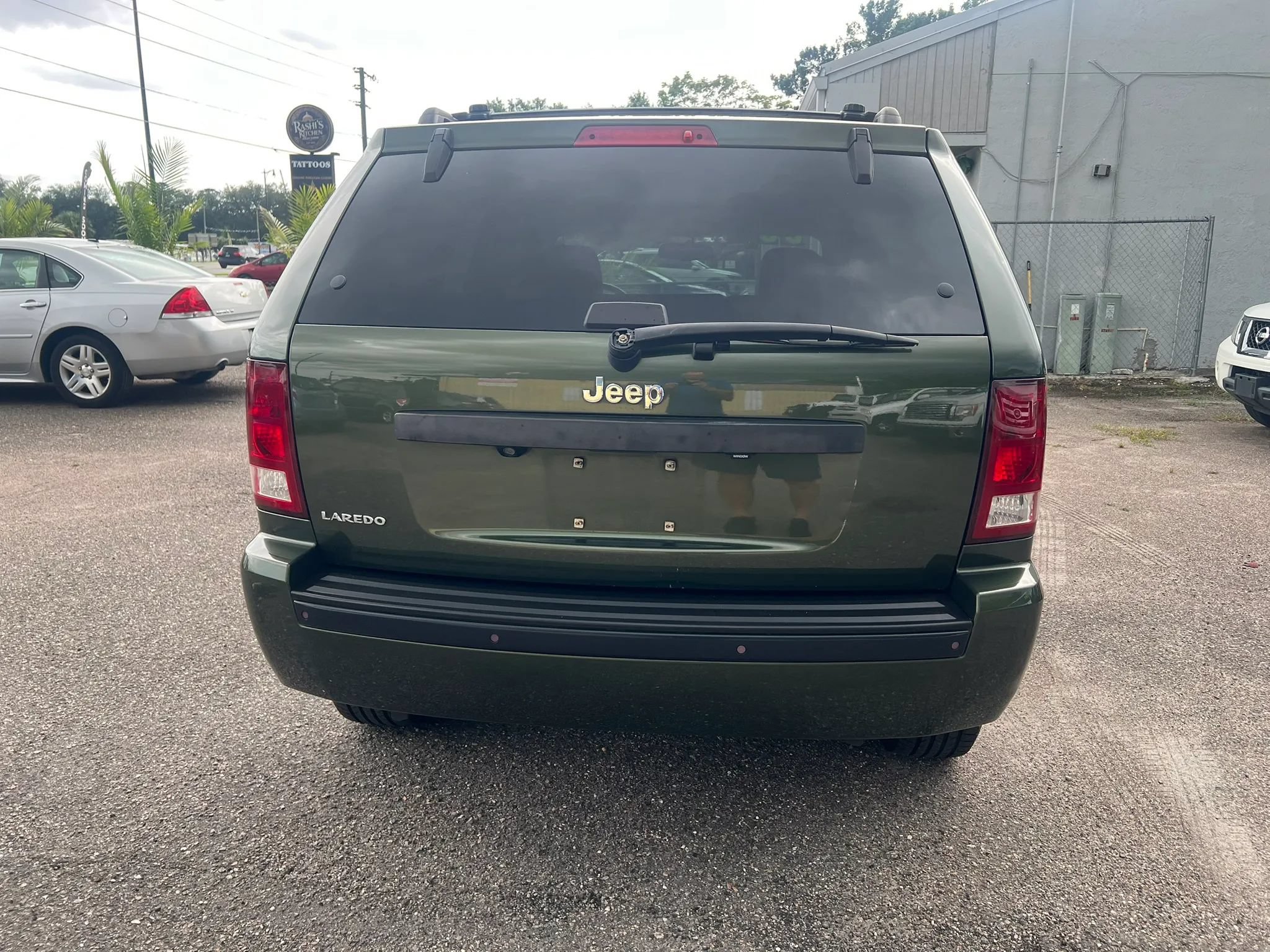 Used 2008 Jeep Grand Cherokee Laredo RWD image 4