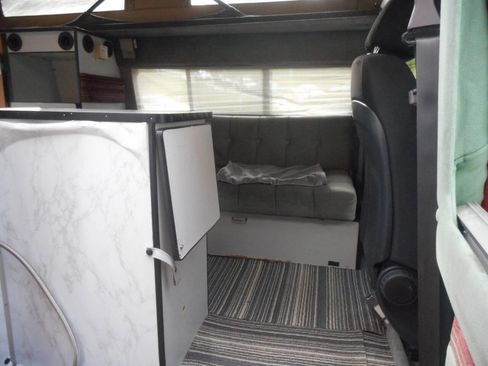 Used 1994 Dodge B350 RWD image 16