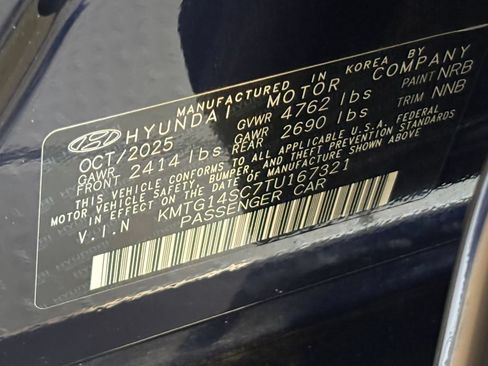 Used 2026 Genesis G70 2.5T RWD image 31
