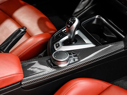 Used 2019 BMW M4 Coupe w/ Competition Package RWD image 21