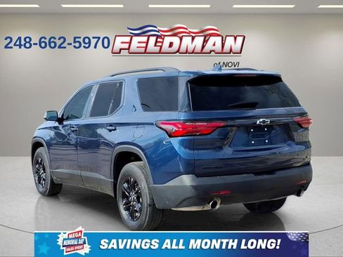 Used 2023 Chevrolet Traverse LT FWD image 3