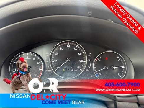 Used 2025 MAZDA MAZDA3 s FWD image 3