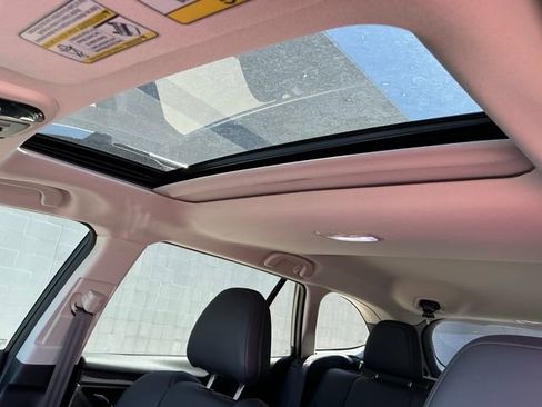 Certified 2023 Subaru Outback Touring XT AWD/4WD image 15