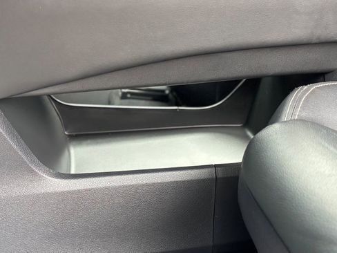 Used 2023 Nissan Rogue SL w/ SL Premium Package image 42