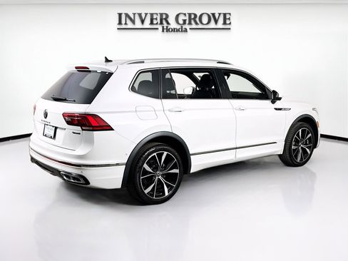 Used 2022 Volkswagen Tiguan SEL R-Line AWD/4WD image 5