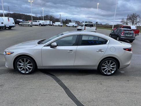 Used 2025 MAZDA MAZDA3 s image 2