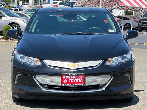 Used 2017 Chevrolet Volt Premier w/ Driver Confidence II Package FWD image 10