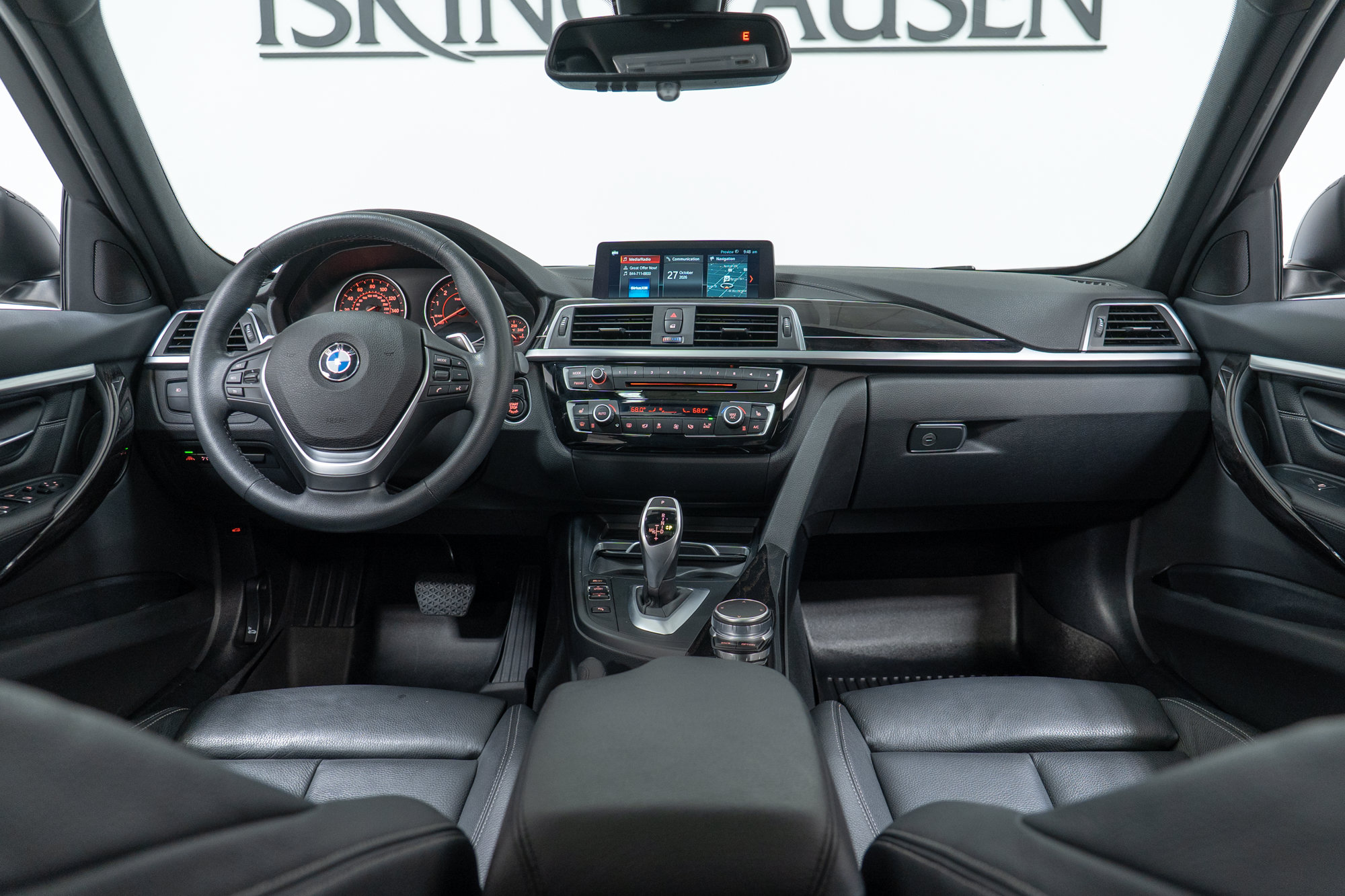 Used 2018 BMW 330i xDrive Wagon AWD/4WD image 16