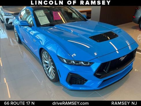 Used 2024 Ford Mustang GT Premium image 9