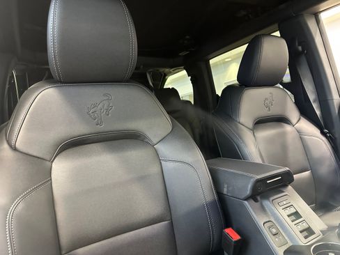 New 2025 Ford Bronco Badlands w/ Sasquatch Package AWD/4WD image 49