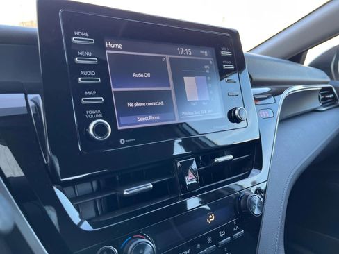 Used 2024 Toyota Camry LE image 19